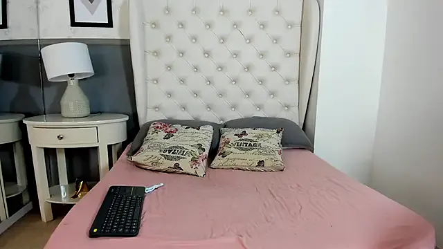 Avatar of Madame_Rouge_