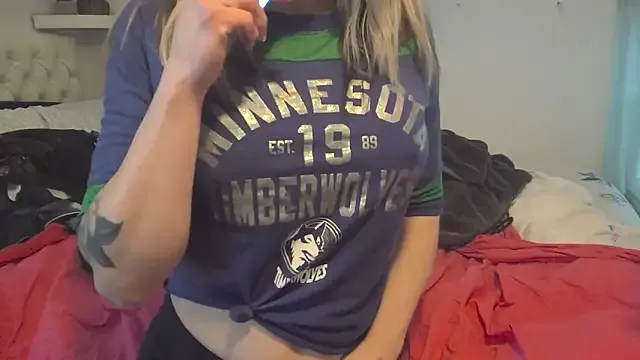 MaddisonX — Play time!