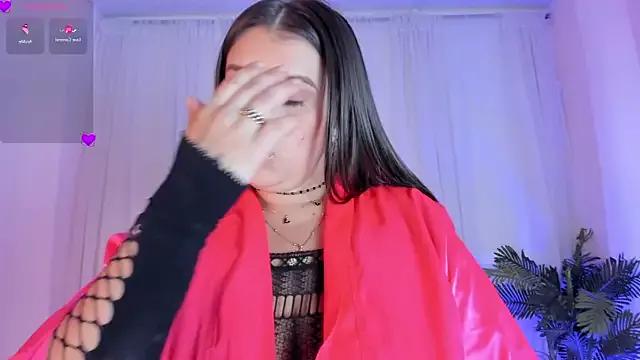 Try our girls live displays and explore the company of endless strippers, with beautiful physiques, vibrating toys and more.