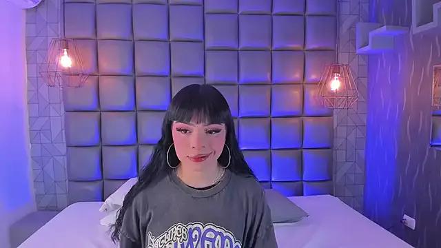 maddy_walker from StripChat is Freechat
