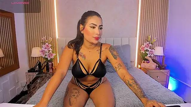 Try our girls live displays and explore the company of endless strippers, with beautiful physiques, vibrating toys and more.