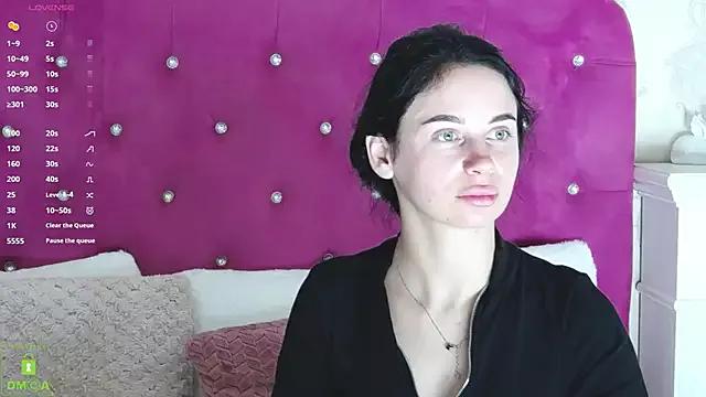 MaddySpears from StripChat is Freechat