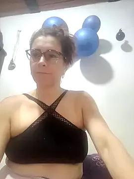 Try our girls live displays and explore the company of endless strippers, with beautiful physiques, vibrating toys and more.