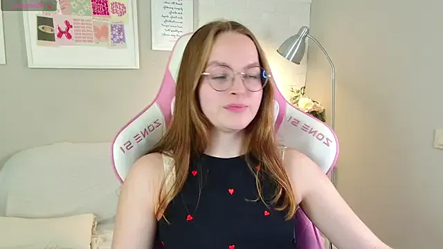 MadisonSmitt — Air kiss :*