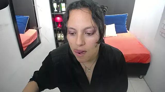 maggy_diamond from StripChat is Freechat