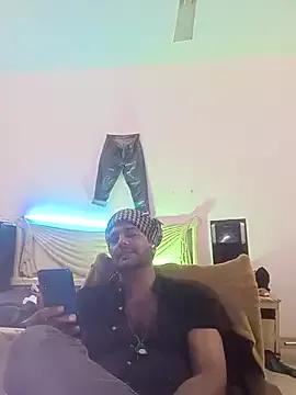 MAGNETICDADDY8 from StripChat is Freechat