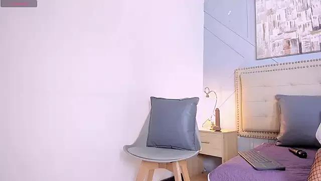 Maia_520 from StripChat is Freechat