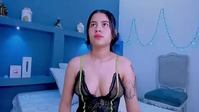 MaiaaCandy from StripChat is Freechat