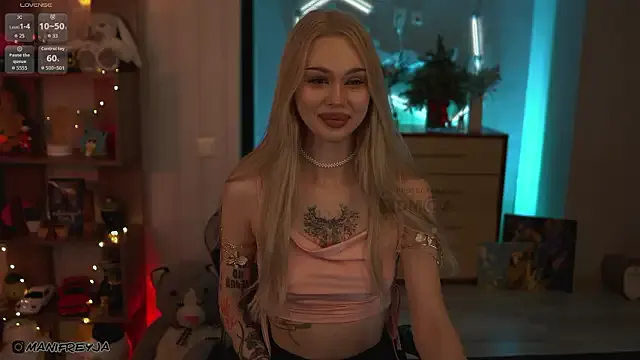 ManiFreyja — Freechat on StripChat