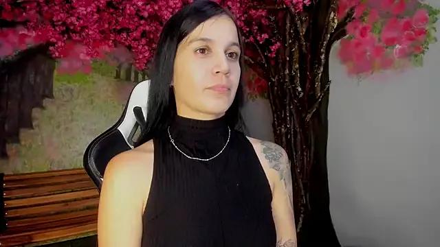 MaraHansson from StripChat is Freechat