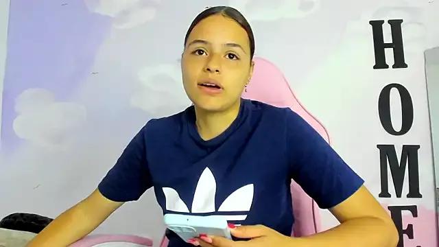 Maraxrivera from StripChat is Freechat
