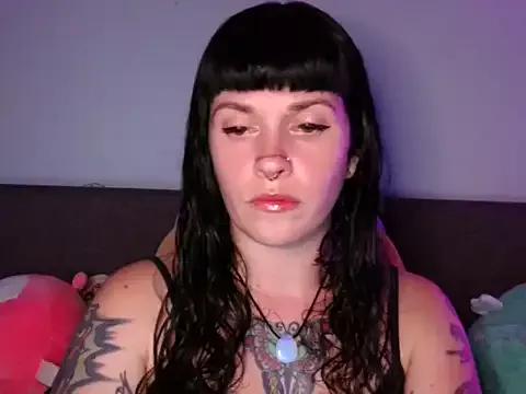 Try our girls live displays and explore the company of endless strippers, with beautiful physiques, vibrating toys and more.