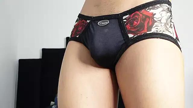 Try our girls live displays and explore the company of endless strippers, with beautiful physiques, vibrating toys and more.