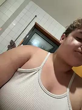 margarida_girl from StripChat is Freechat