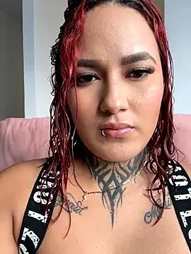 Try our girls live displays and explore the company of endless strippers, with beautiful physiques, vibrating toys and more.
