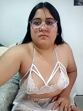 Try our girls live displays and explore the company of endless strippers, with beautiful physiques, vibrating toys and more.