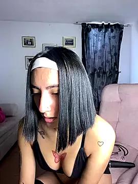 Try our girls live displays and explore the company of endless strippers, with beautiful physiques, vibrating toys and more.