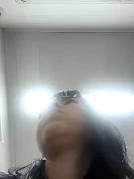 maria_lasexy — Juego en mi escritorio