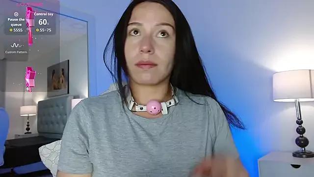 Mariaaam_ from StripChat is Freechat
