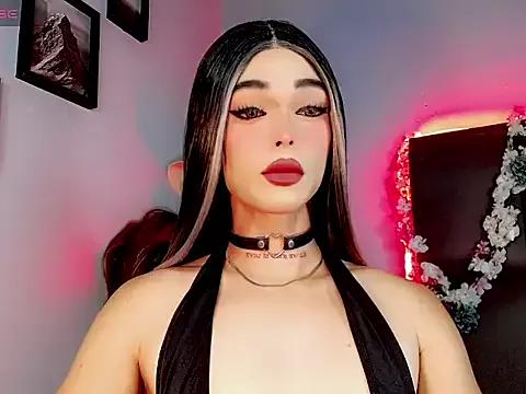 Try our girls live displays and explore the company of endless strippers, with beautiful physiques, vibrating toys and more.