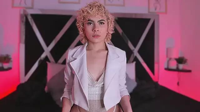 marian_pinzon from StripChat is Freechat