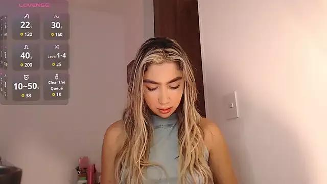 Marian_se from StripChat is Freechat
