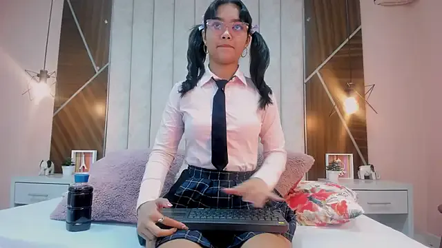 Mariana-Torres — CUMSHOW !!!!