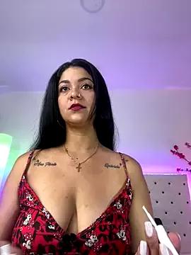 Try our girls live displays and explore the company of endless strippers, with beautiful physiques, vibrating toys and more.