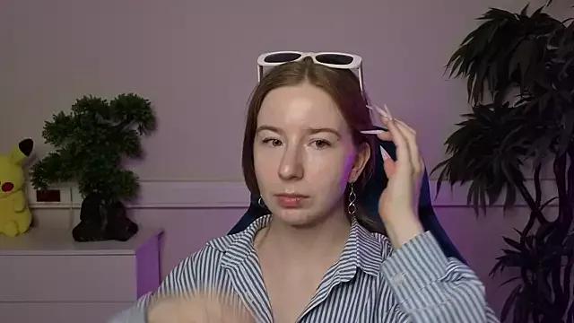 MarjorieBrown from StripChat is Freechat