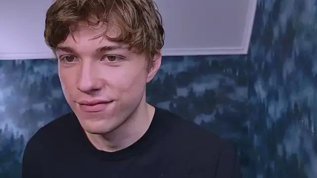 Try our girls live displays and explore the company of endless strippers, with beautiful physiques, vibrating toys and more.