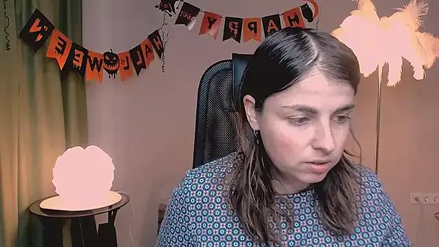 MartaEdams from StripChat is Freechat