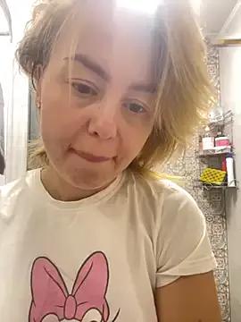 MartaLuna_ from StripChat is Freechat