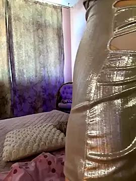 Try our girls live displays and explore the company of endless strippers, with beautiful physiques, vibrating toys and more.