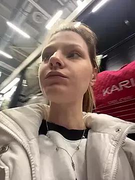 Photos of MaryHiggins from StripChat is Freechat