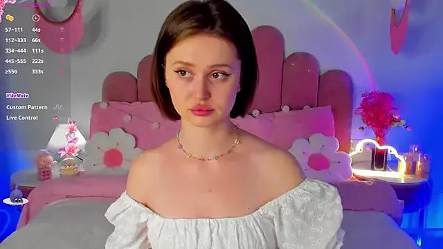 MaryLew from StripChat is Freechat