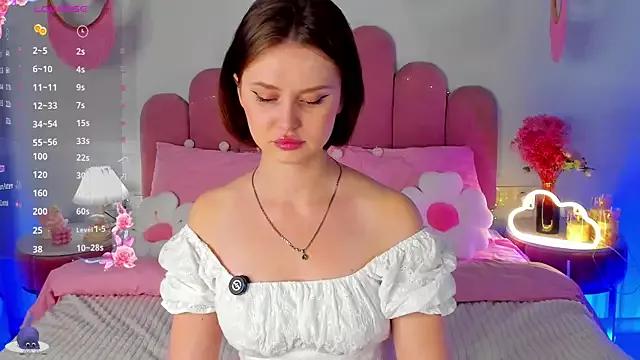 MaryLew from StripChat is Freechat