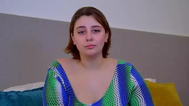 Try our girls live displays and explore the company of endless strippers, with beautiful physiques, vibrating toys and more.