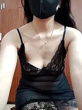 MaryyLy from StripChat is Freechat