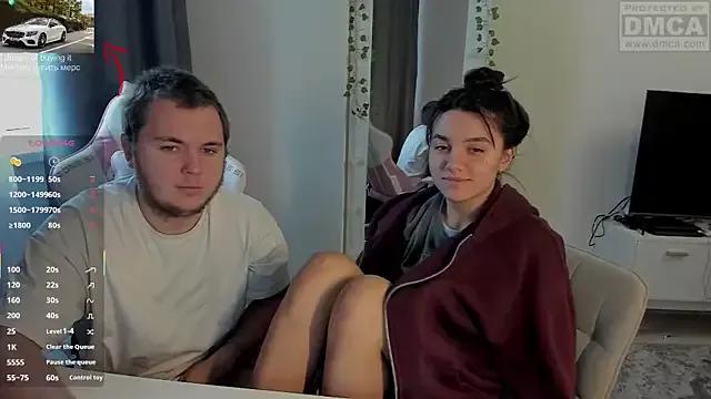 MashkaRay from StripChat is Freechat