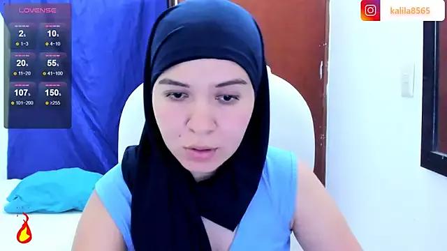 MatchedEyebrow from StripChat is Freechat