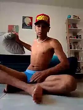 mattsummer from StripChat is Freechat
