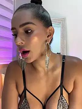 Photos of Mau_White from StripChat is Freechat