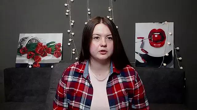 Try our girls live displays and explore the company of endless strippers, with beautiful physiques, vibrating toys and more.