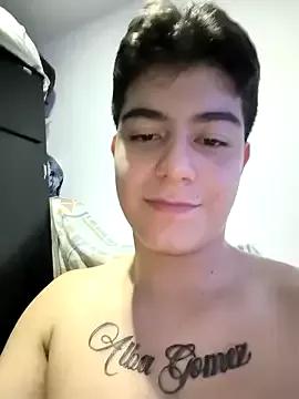 MaxxiCruz from StripChat