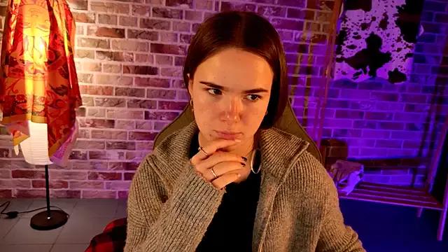 Try our girls live displays and explore the company of endless strippers, with beautiful physiques, vibrating toys and more.