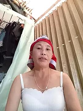 me-cute from StripChat is Freechat