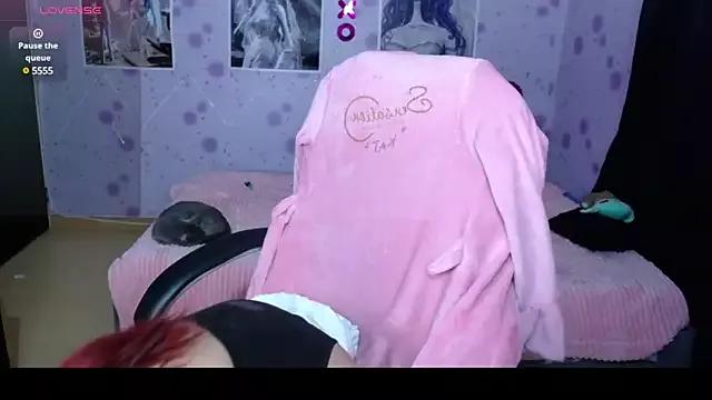 Try our girls live displays and explore the company of endless strippers, with beautiful physiques, vibrating toys and more.