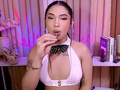 Try our girls live displays and explore the company of endless strippers, with beautiful physiques, vibrating toys and more.