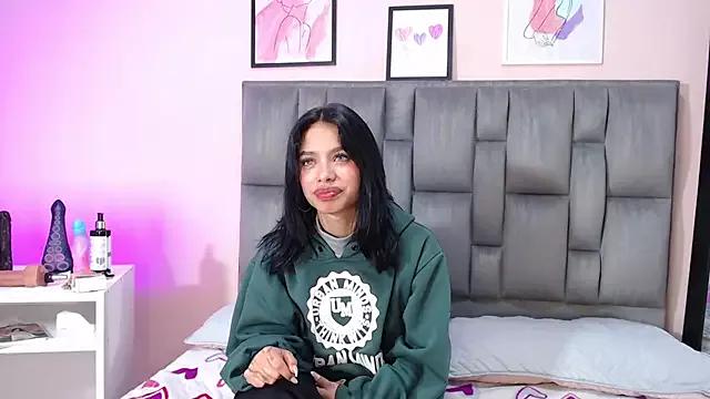megan_starth from StripChat is Freechat