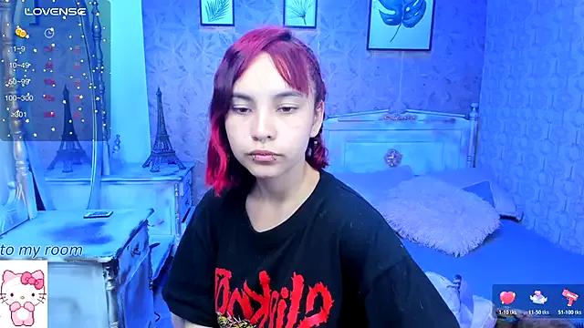 Try our girls live displays and explore the company of endless strippers, with beautiful physiques, vibrating toys and more.